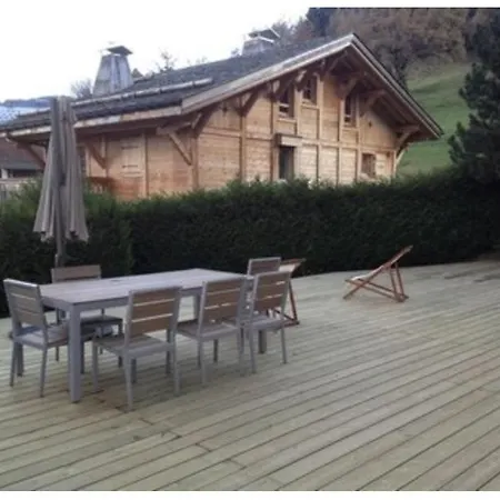 Le Floralp Lägenhetshotell 3*